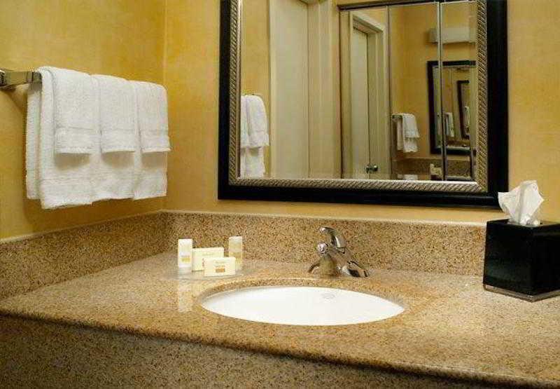 Courtyard By Marriott Augusta Hotel Værelse billede